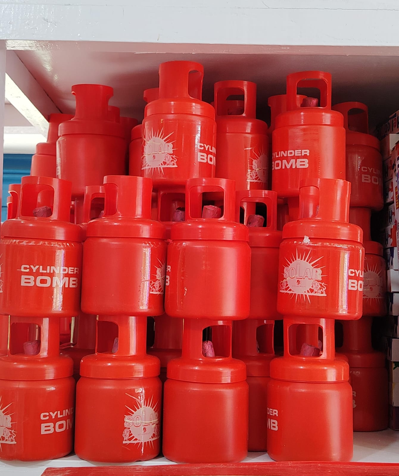 SMALL CYLINDER BOMB